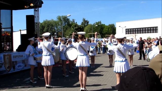 Выступление Барабанщиц