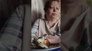 Кушаю и болтаю