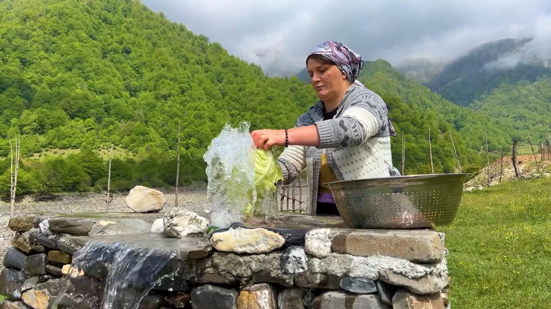 Индейка, запеченная в бочке! Азербайджанская Кухня Деревенская Кухня Рецепты смотреть онлайн