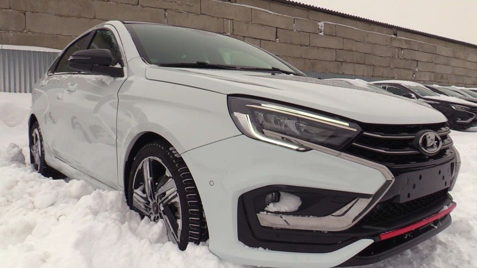 2025 LADA VESTA SPORTLINE.