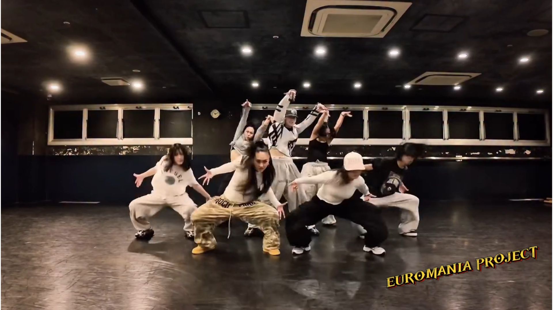 Esta Loca Feel (TD Refresh) смотреть онлайн