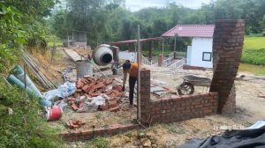 Building House Gate with 2 Twisted Bricks Pillar Build Fence with Many Bricks and Iron