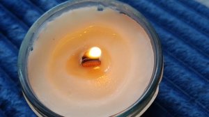 08-02-2026 ароматическая свеча посреди зимы