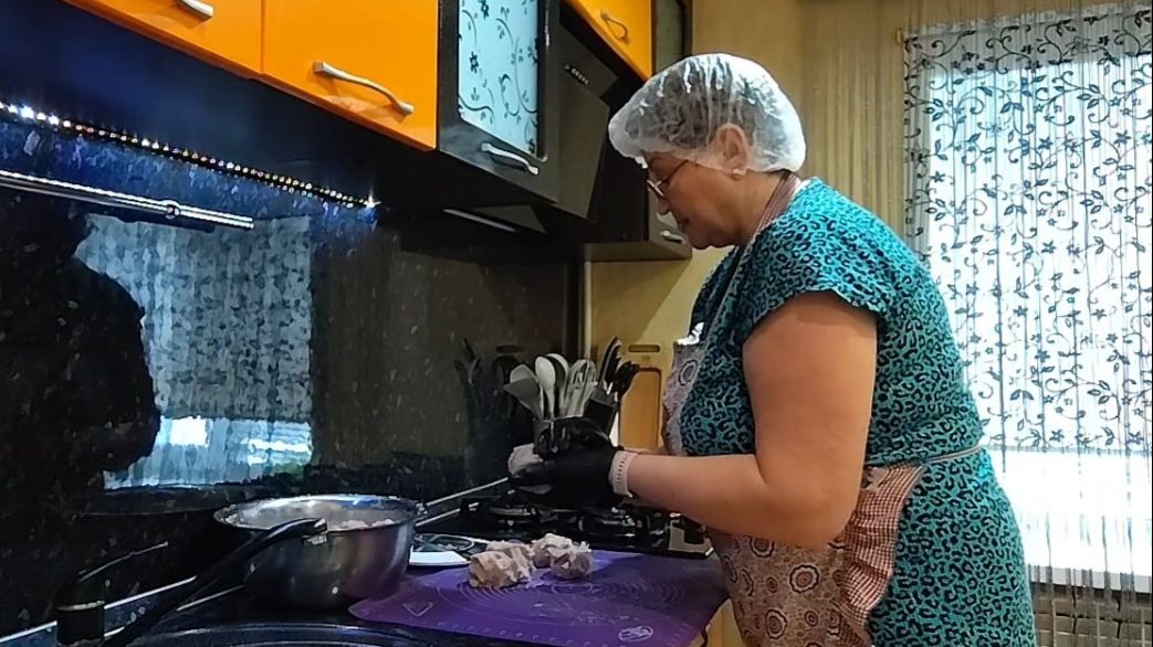 ЖИЗНЬ В СЕЛЕ/ТАКИЕ КОТЛЕТЫ РАЗБЕРУТ СРАЗУ, Я ВАС УВЕРЯЮ. 👍ПОКАЖЕМ СВОИ ШЕДЭВРЫ😊 смотреть онлайн