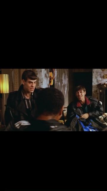 Что в сумке? #жмурки #кино #фильмы #криминал #юмор