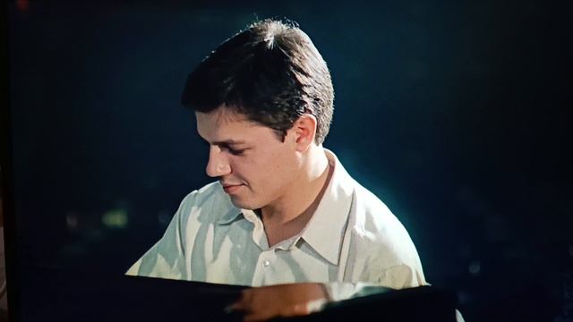 Сценка «У рояля» из фильма «Мы из джаза»