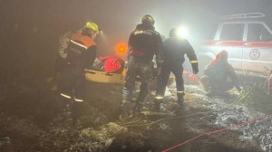 Семья с ребенком упала на УАЗе со склона в Крыму