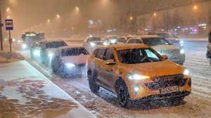 Климатолог Константинов: к снегопадам в Москве привели "температурные качели"