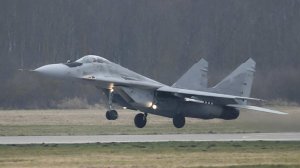 Президент Словакии назвал ошибкой передачу МиГ-29 Киеву