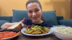 МУКБАНГ ЖАРЕНАЯ КАРТОШКА 🥔/КВАШЕНАЯ КАПУСТА 🥬/СОЛЕНАЯ РЫБА/MUKBANG ЕДА ОБЖОР