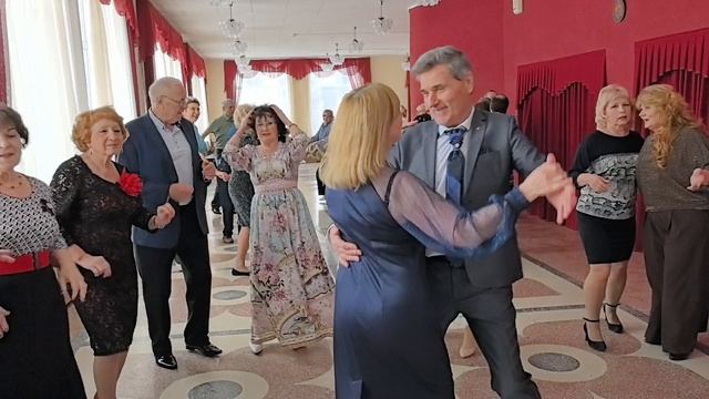 С Днём Рождения, Ирочка!!! 🎉🎉🎉 💐💐💐🍾🍾🍾🥂🥂🥂... 08.02.26... смотреть онлайн