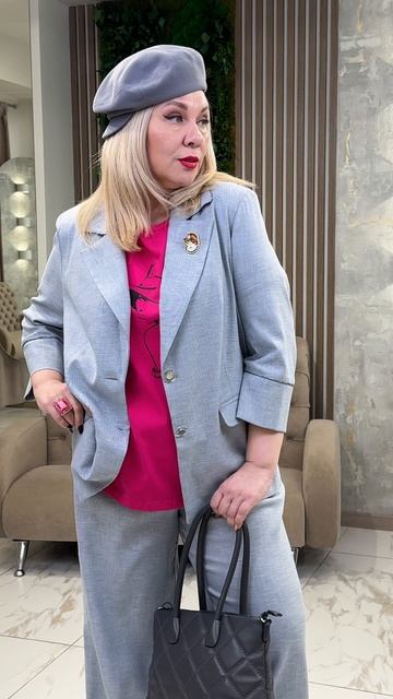 ☁️ Встречайте воплощение нежности и стати — наш новый голубой костюм