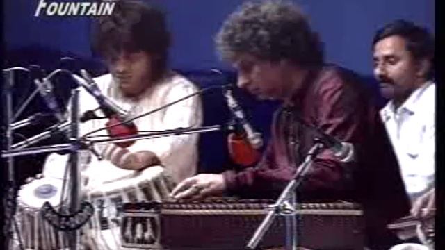 Кирвани Рага. Шив Кумар Шарма.
Shiv Kumar Sharma_Raag Kirwani.
1:00:35