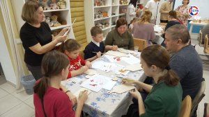 В Севастопольской библиотеке-филиале №6 прошел мастер-класс по мезенской росписи