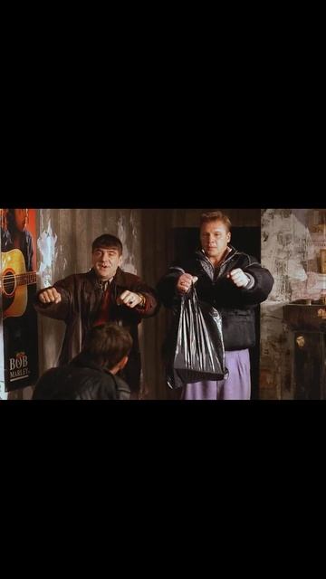 Что дарят нынче девочкам? #кино #жмурки #криминал #юмор #фильмы