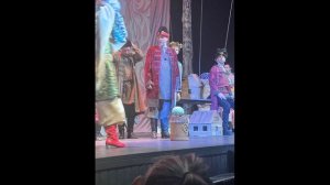 А мы в театре!