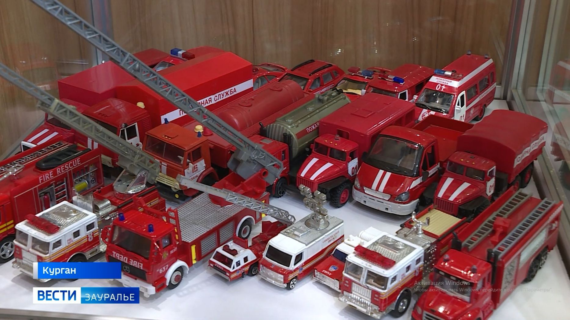 Уникальной коллекцией моделей служебных автомобилей пополнился фонд Музея смотреть онлайн