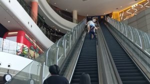 ТАЙЛАНД. ПАТТАЙЯ. ТЦ ТЕРМИНАЛ-21. ЭСКАЛАТОР