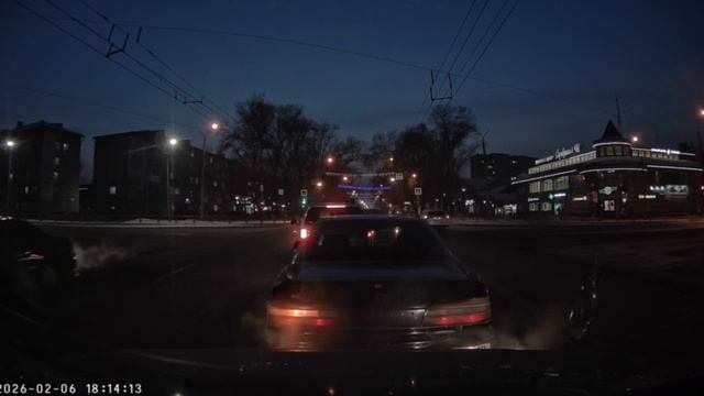 Нарушитель на легковушке смотреть онлайн