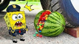 боже!! Машинка-экспериментатор против Губки Боба и арбуза M&M | Хрустящие и мягкие игрушки