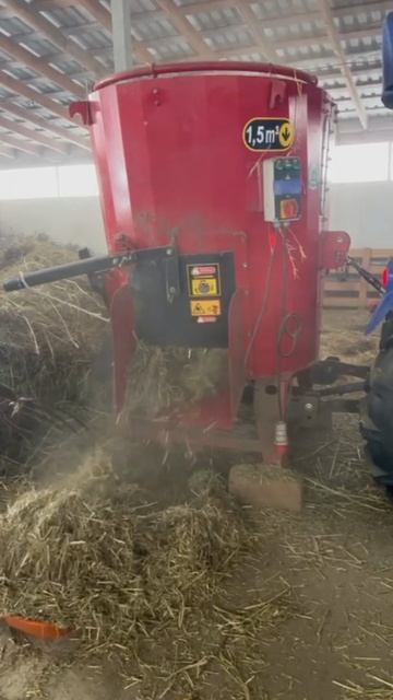 Кормосмиситель 1.5 куб.м. Турция короткое видео