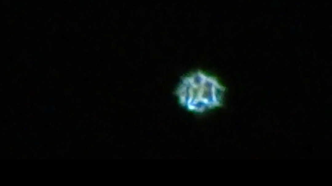 Пульсирующая планета Венера в ночном небе над Волгоградом заснята на камеру 📸 SONY❗👆🧐😲✨⭐🌟 смотреть онлайн