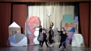 Кукольный спектакль История из жизни одной Елочки и Снеговика