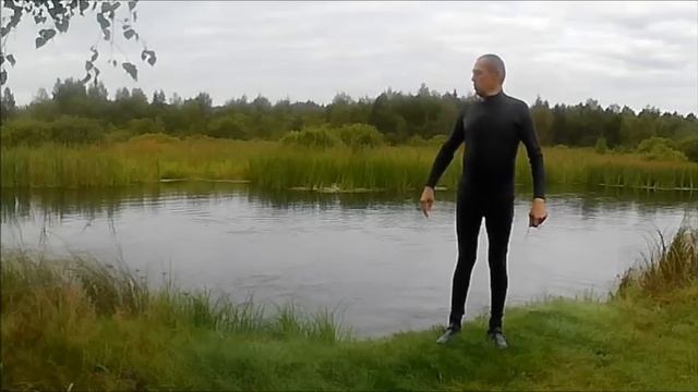 Испытание гидрокостюма из неопрена при температуре 8