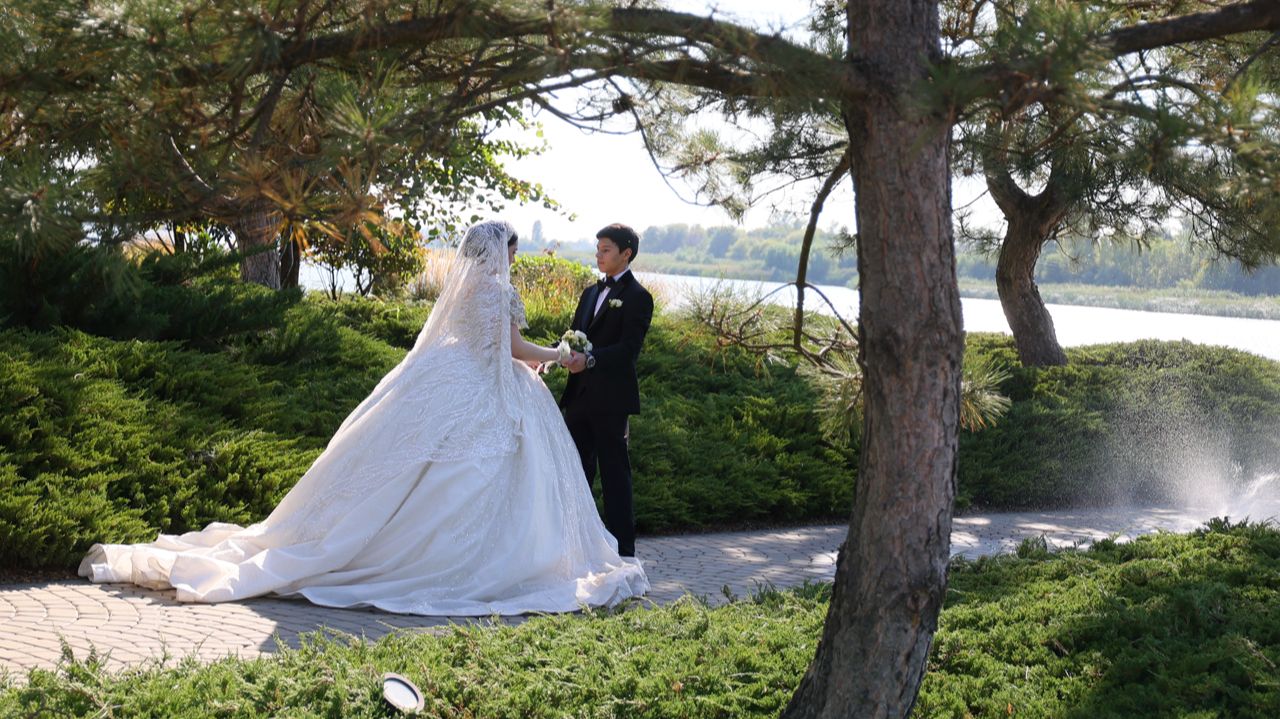 Свадебный фильм Богдан и Есения часть  первая