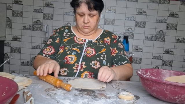 ОТВЕЧАЮ НА ВОПРОСЫ ЛЕПЛЮ ЧЕБУРЕКИ. смотреть онлайн