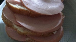 МУКБАНГ  : Бутерброды с колбасой . Новости моей жизни.   ПОДПИШИСЬ