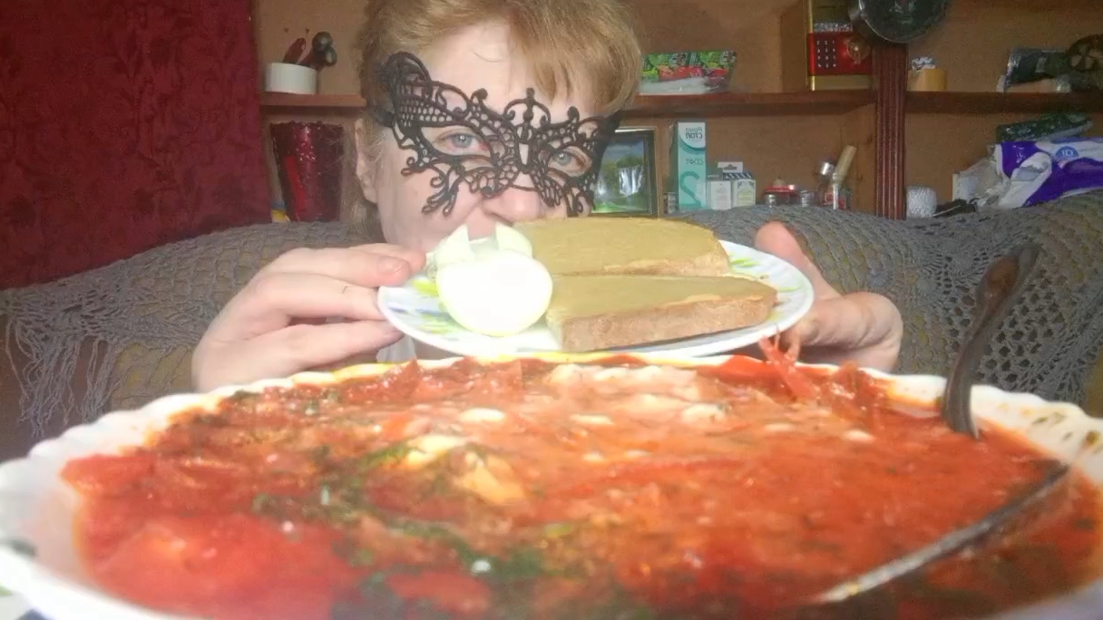 Мукбанг БОРЩЕЦ/Сколько Я ЗДЕСЬ ЗАРАБАТЫВАЮ и МОЖНО ли На Это ПРОЖИТЬ?! смотреть онлайн