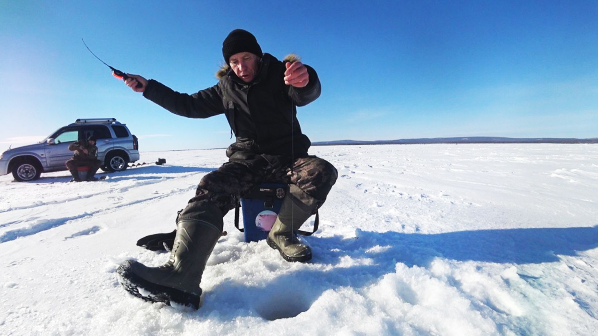 РЫБАЛКА В ГЛУХОЗИМЬЕ НА БАЛАНСИР И МОРМЫШКУ. смотреть онлайн