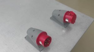 КАК подключить трехфазную розетку и вилку. Устройство.