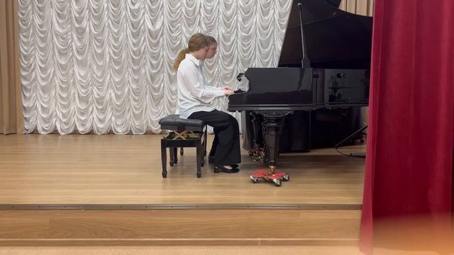 Пилипенко Ксения и Кривошапова Мария г. Куйбышев Новосибирской области- В. Шаинский Голубой вагон