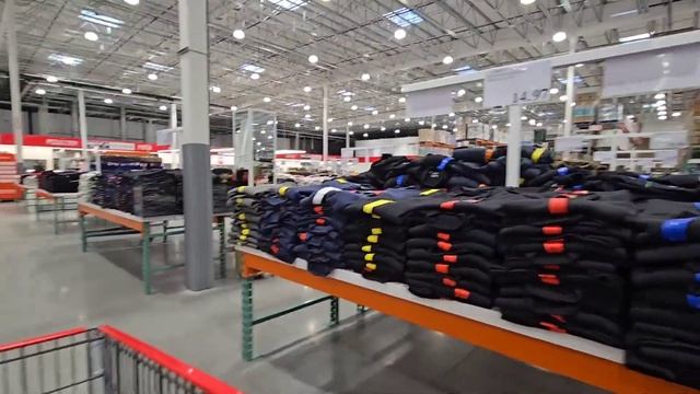 Сельчанка в Америке/ВЫ ЗАХОДИТЕ ЕСЛИ ЧТО. смотреть онлайн