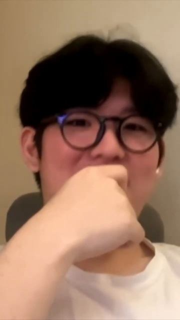 Такого он точно не ожидал услышать на гитаре shorts