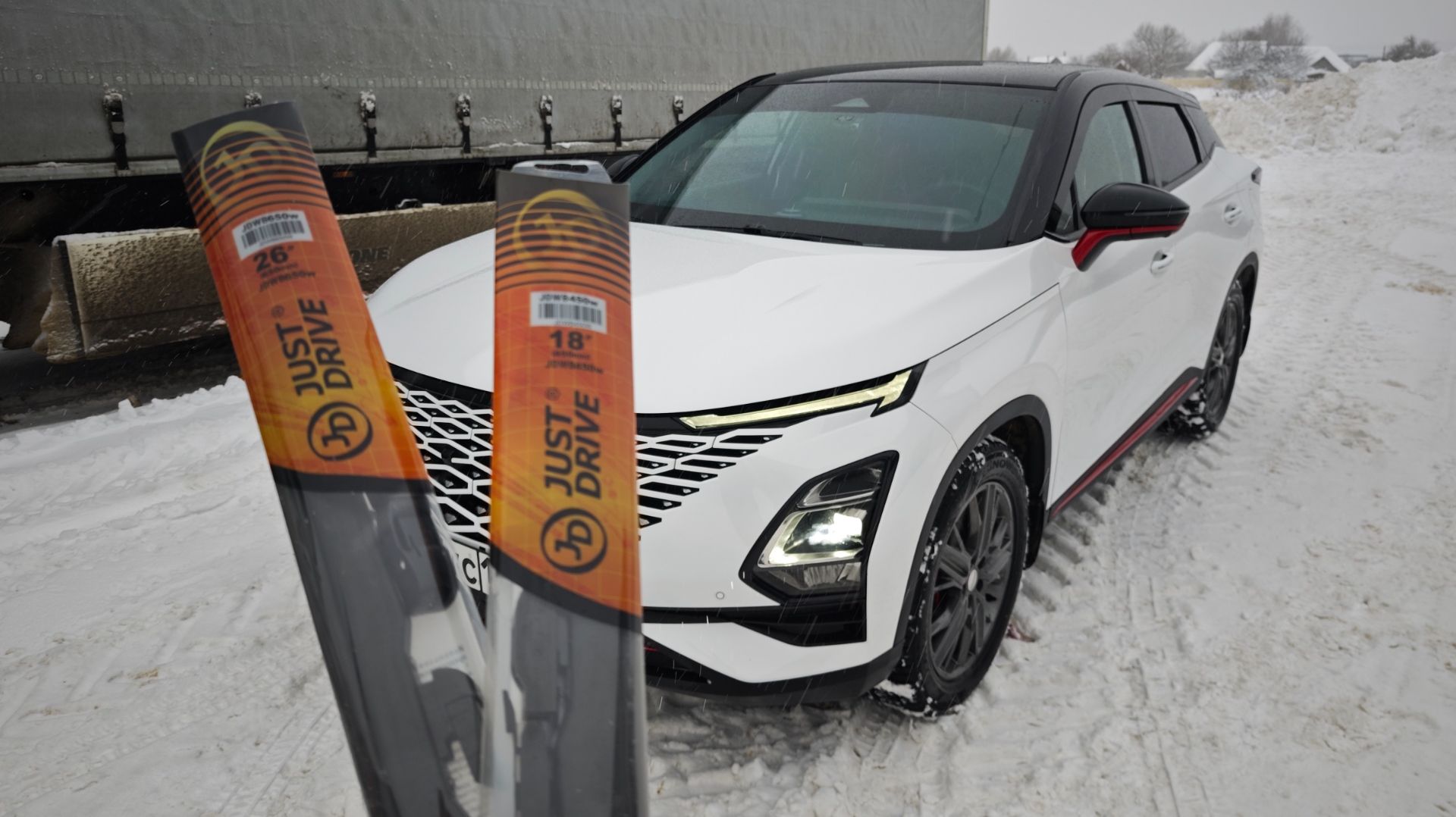 Зимние щетки Just Drive на автомобиль Omoda C5 смотреть онлайн