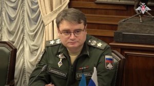 Министр обороны РФ провел совещание с генеральным секретарем ОДКБ