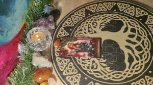 У него есть соперник , его мысли 🤔💞 таро по вариантам