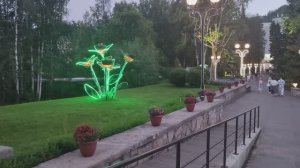 территория санатория Алтай Вест, вечер, курорт Белокуриха