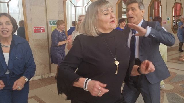 1000032305.mp4 смотреть онлайн