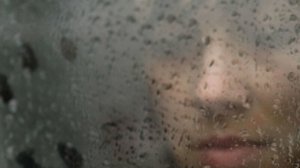 Девушка в окне