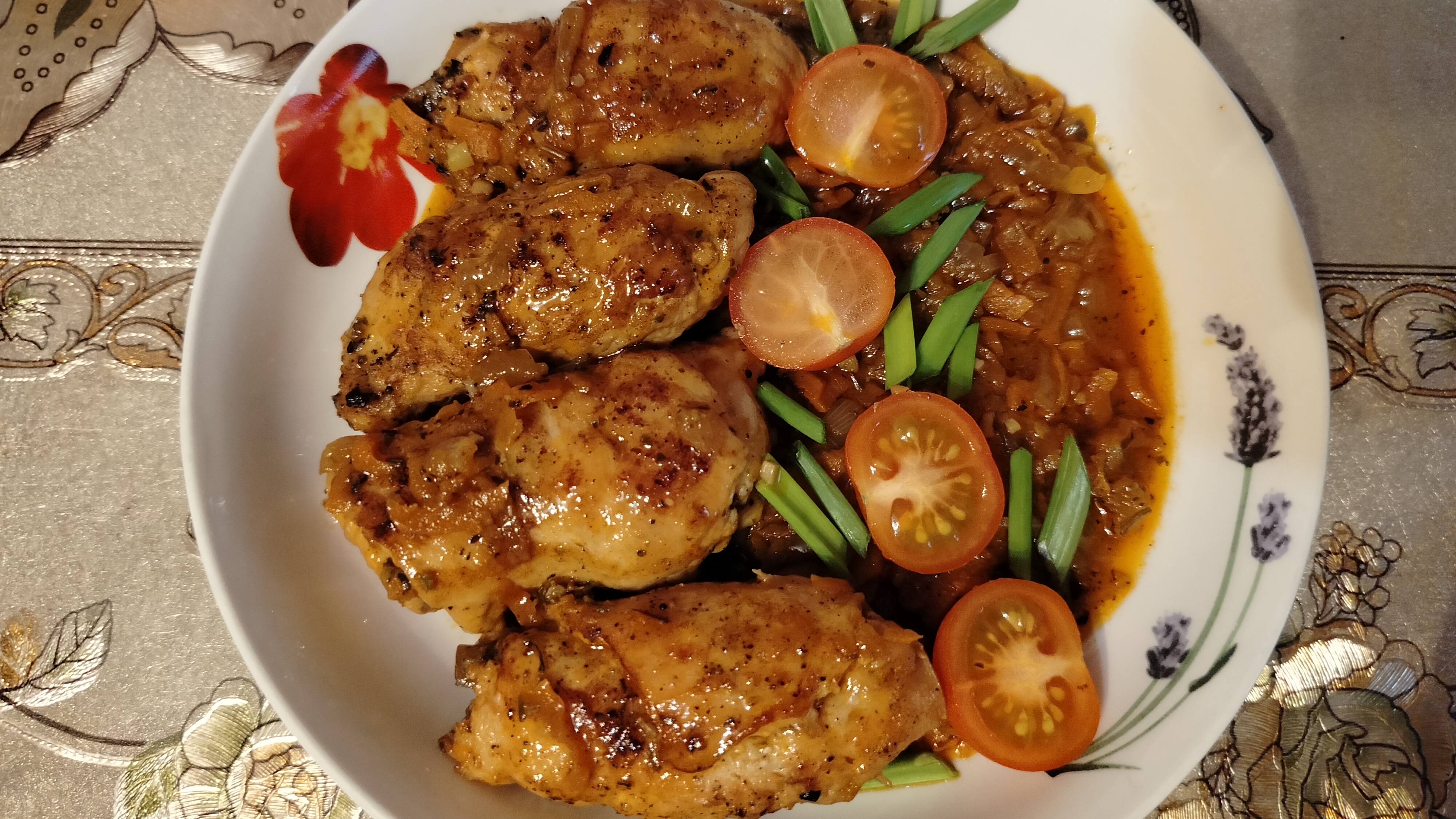 Куриные рулетики с грибной начинкой. смотреть онлайн