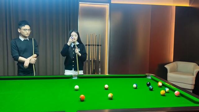 Когда женщина пытается обмануть тебя в бильярдной партии смотреть онлайн