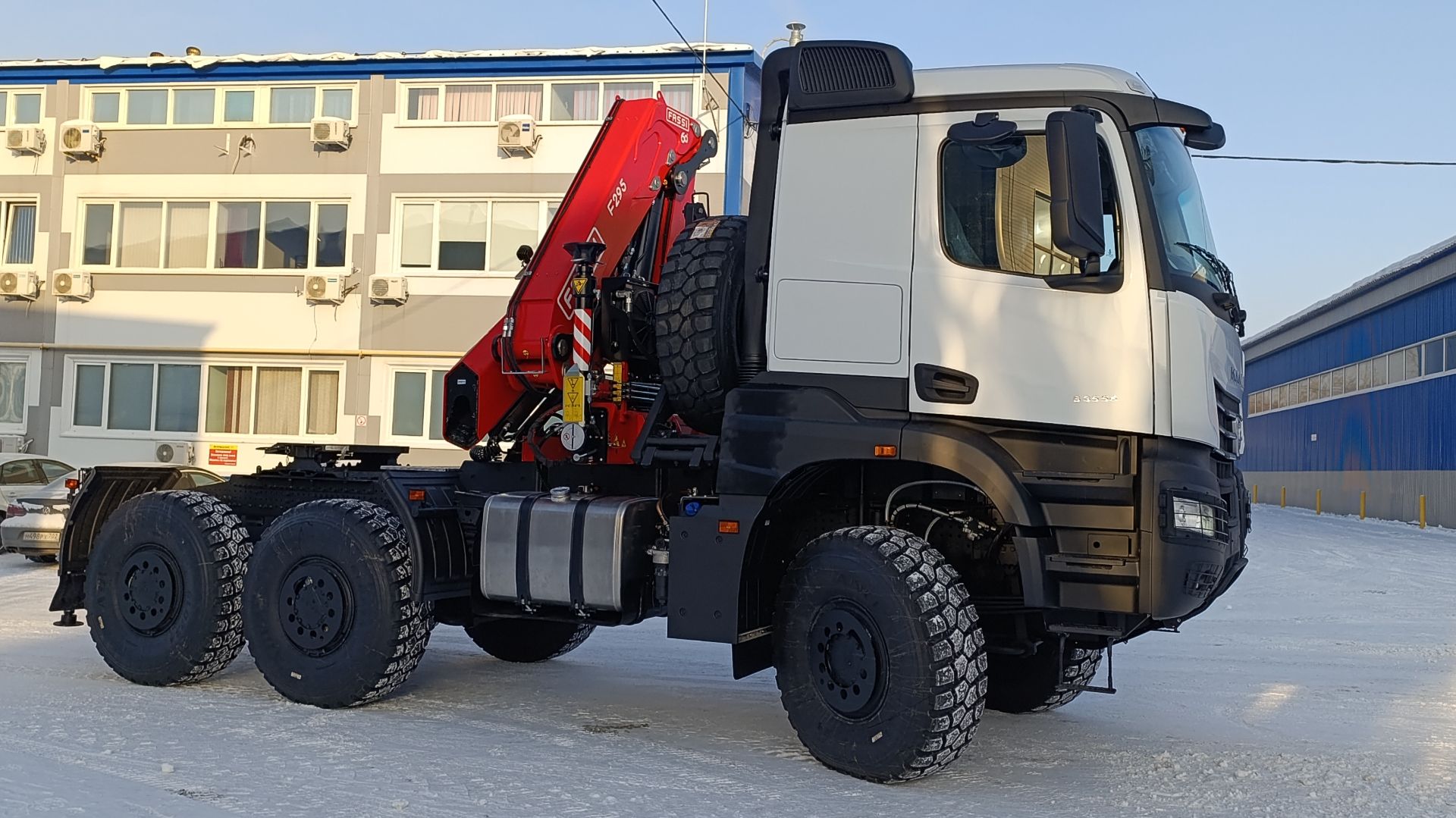 Седельный тягач КАМАЗ 65954 с КМУ FASSI F295A.2.24