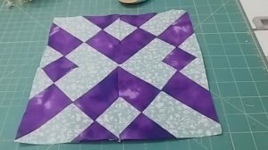 Удивительно простой лоскутный узор! Идеальная идея для тех, кто начинает знакомство с пэчворком