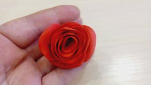 Розу из фоамирана можно сделать и таким способом. МК  роза своими руками