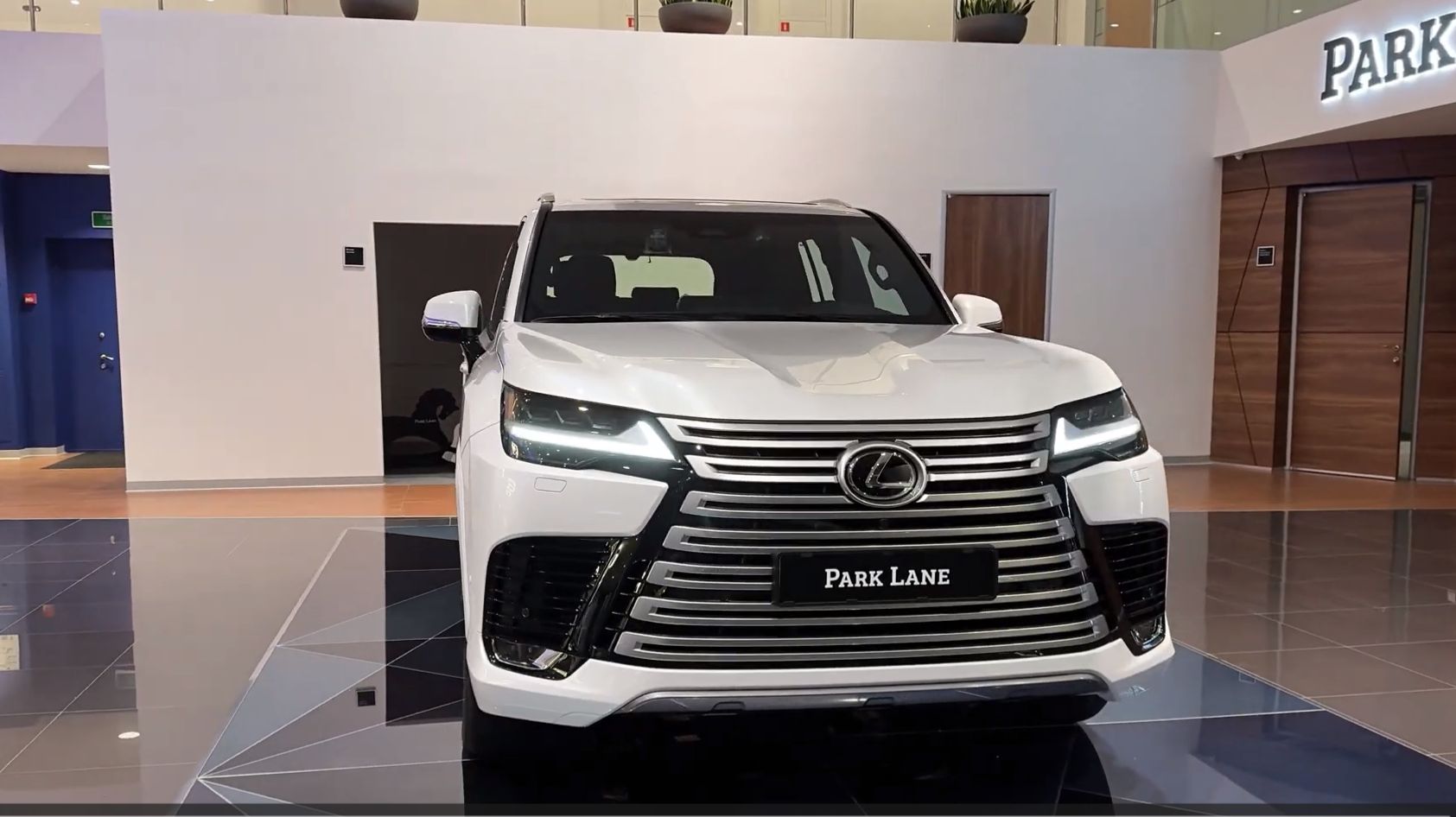 Lexus LX700h 2026 обзор смотреть онлайн