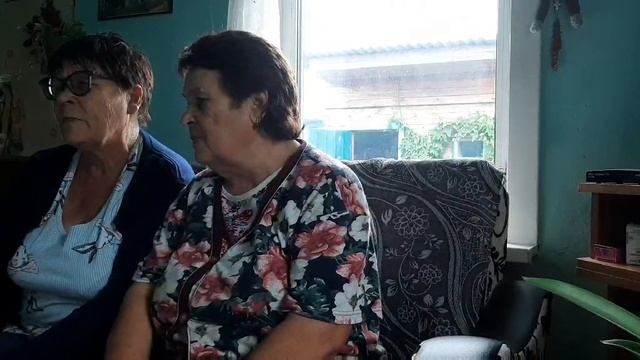 Жизнь проходит а я одинока...